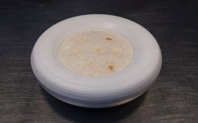Onion soup and its foam by Toshitaka Omiya